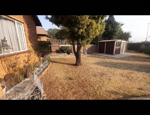 2 BEDROOM HOUSE FOR SALE IN ALBEMARLE